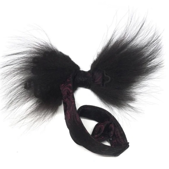 Guillotine Sculpted Bow Tie: Maleficent - Picture 6 of 9